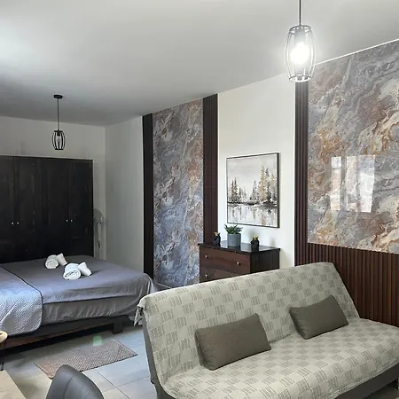 Apartment Flat 7a *